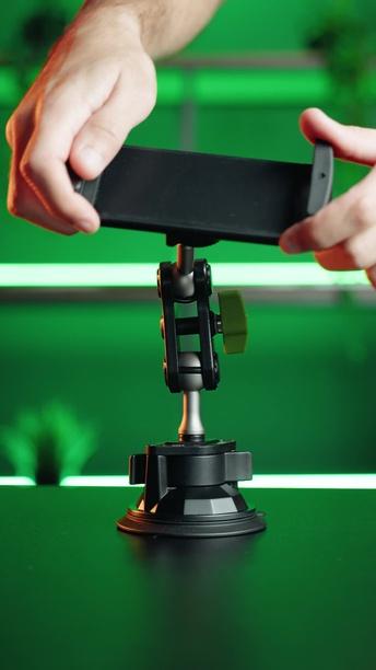 Green Lion Ultimate Tablet Holder With Suction Cup Mount