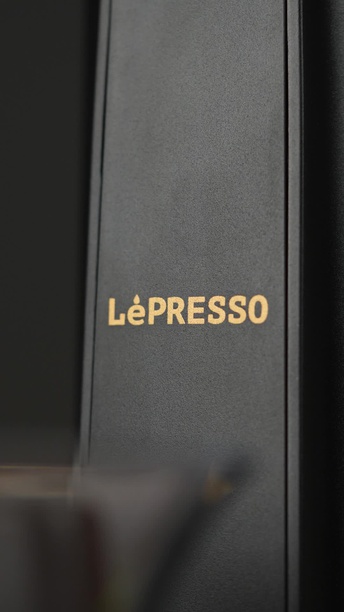 LePresso Sparkling Water Maker with Pressure Release Button in UAE | 800mL Capacity - Black Color | (LPCFFM0017)